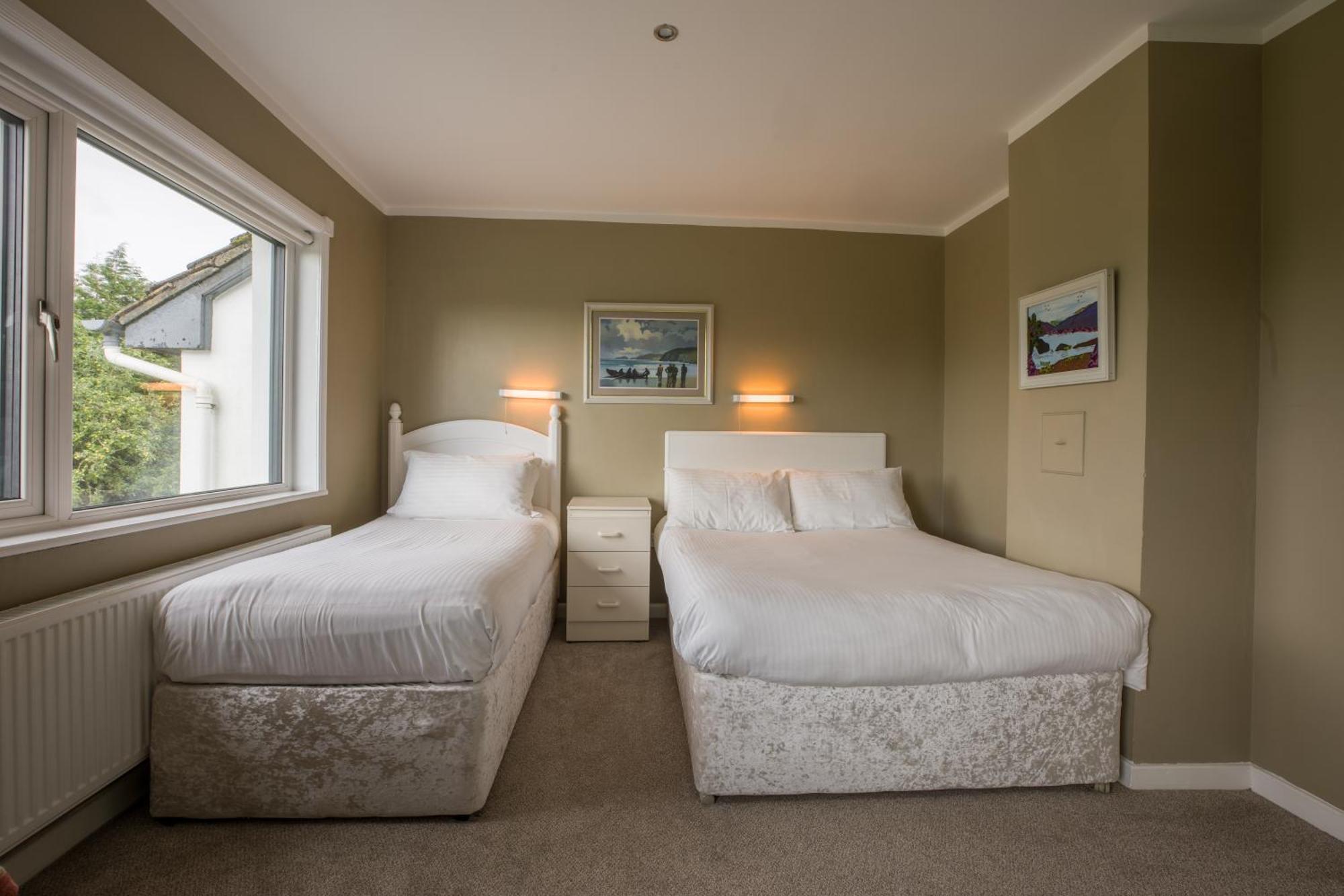 Family Room with Private Bathroom,1557004972:JPEG