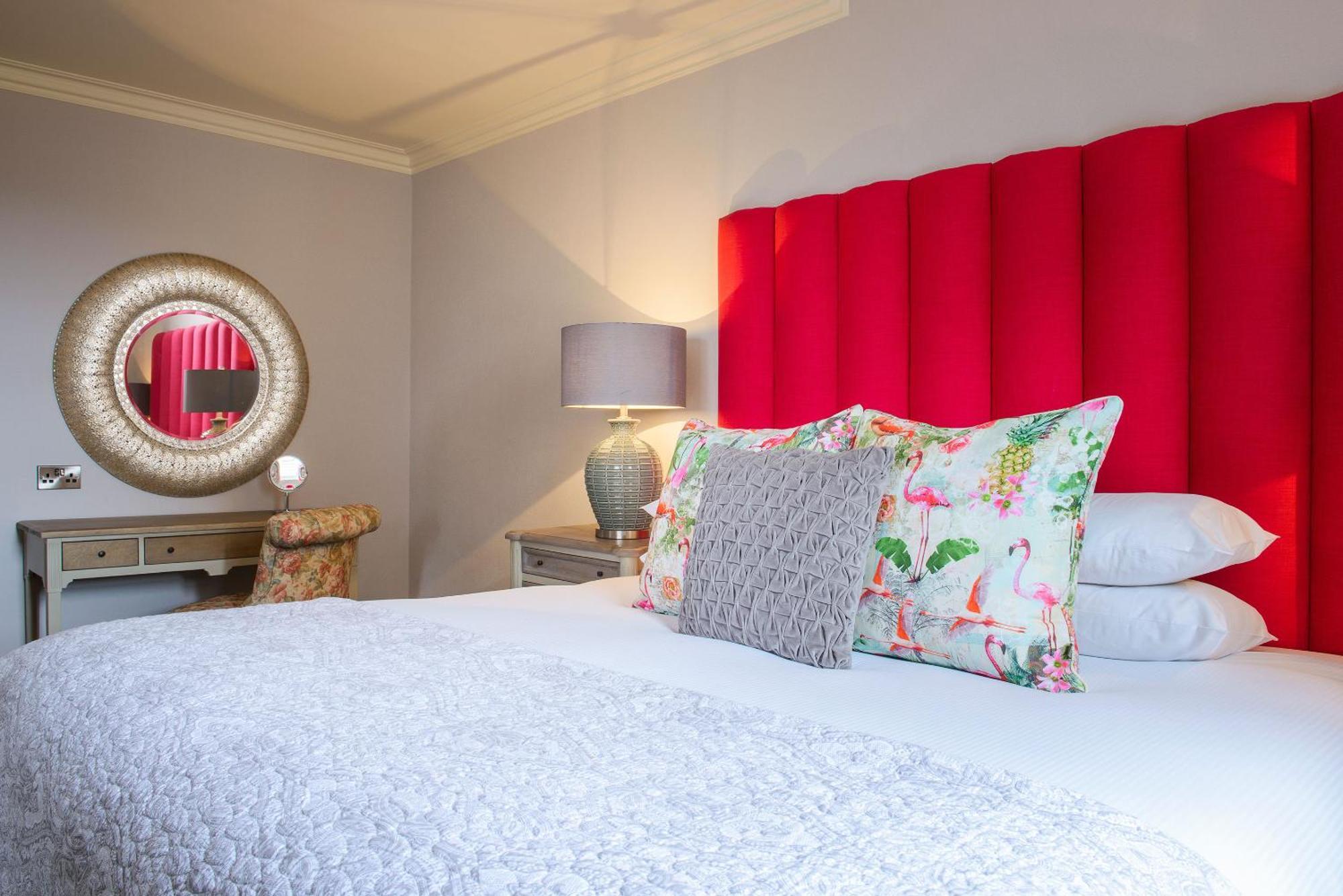 Luxury Alder Room