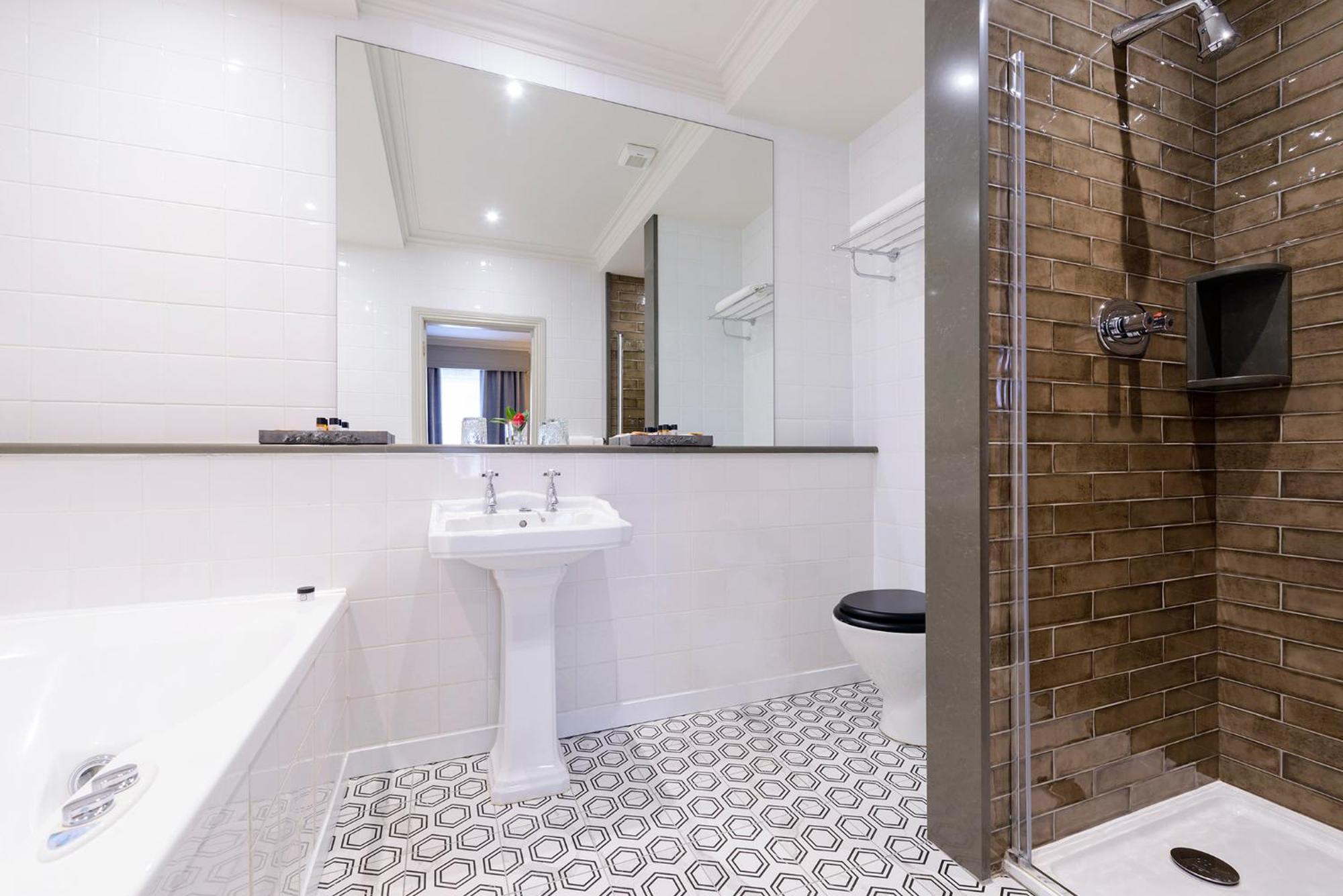 Arbutus Suite