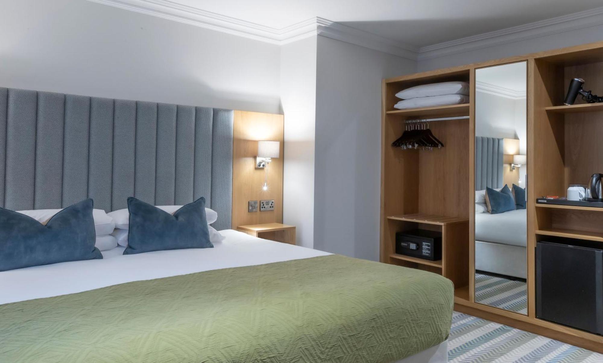 Double Room,1646891317:JPEG