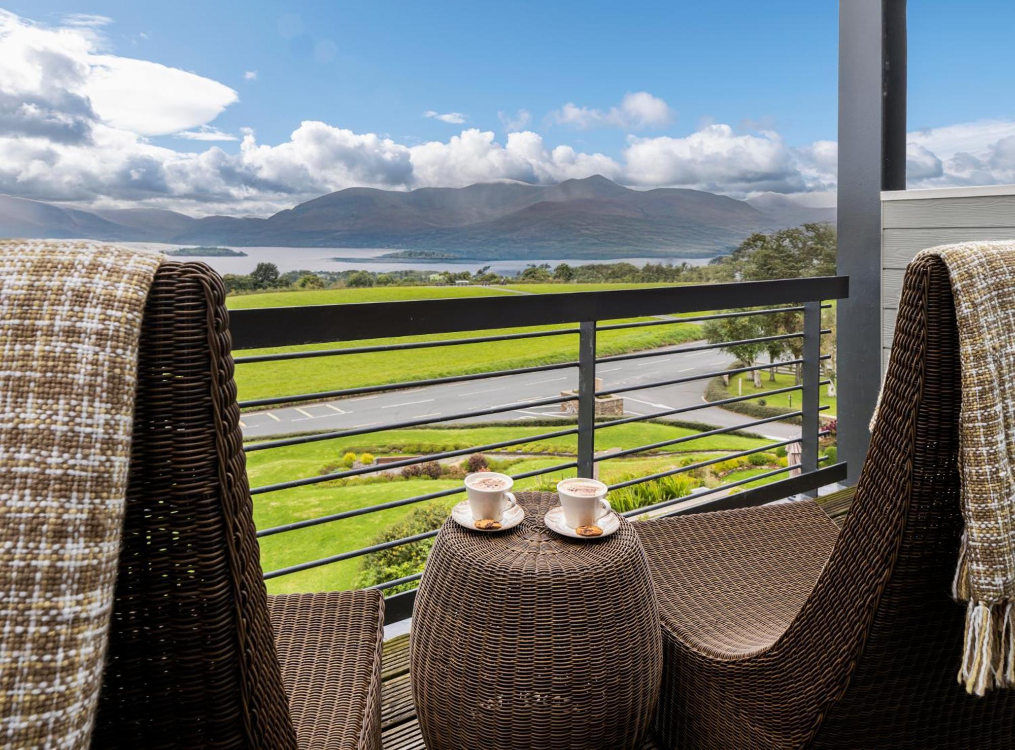 Double or Twin Room Lake View