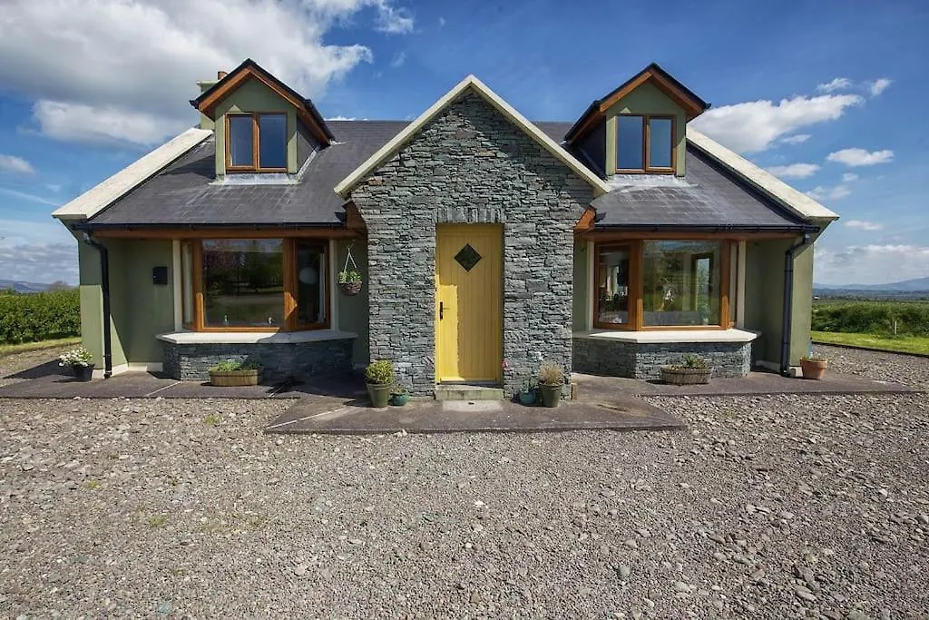 Cosy Home In Killorglin-Ring Of Kerry-Nearby Golf-1