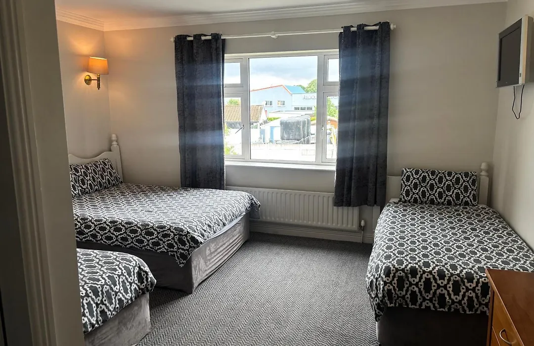 Harmony Inn - Glena House-1