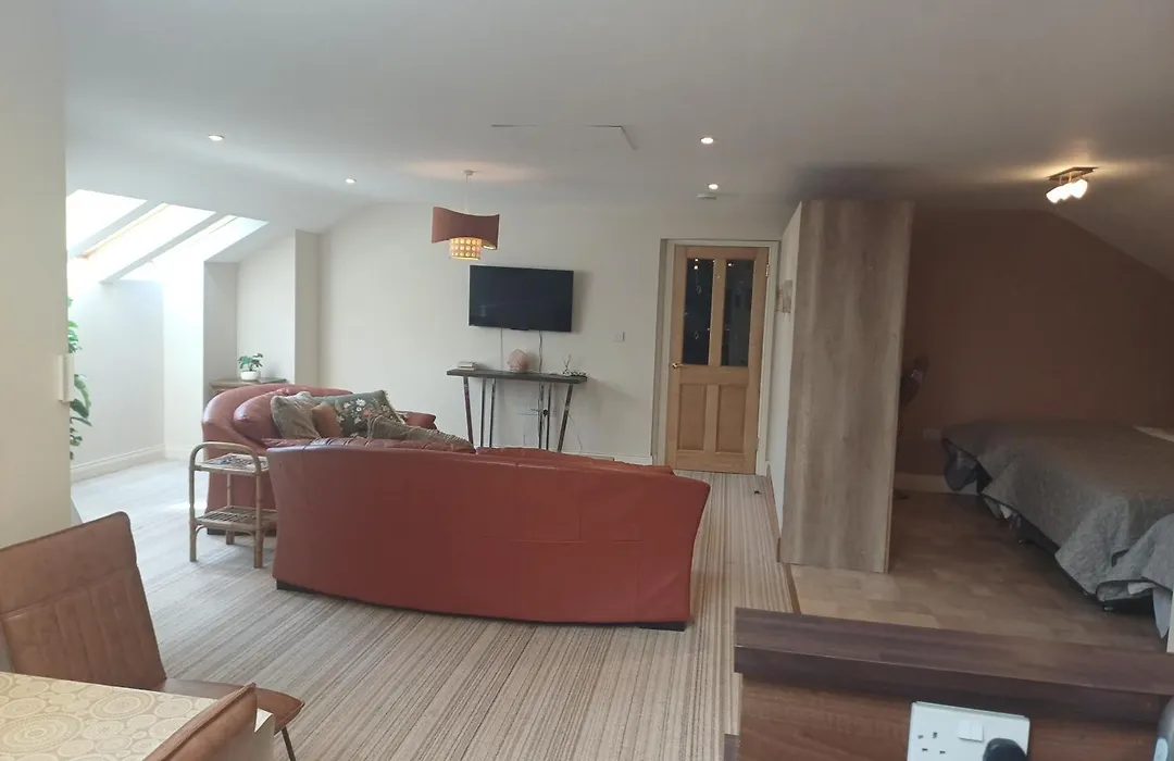 Ethan House Holiday Suites-1