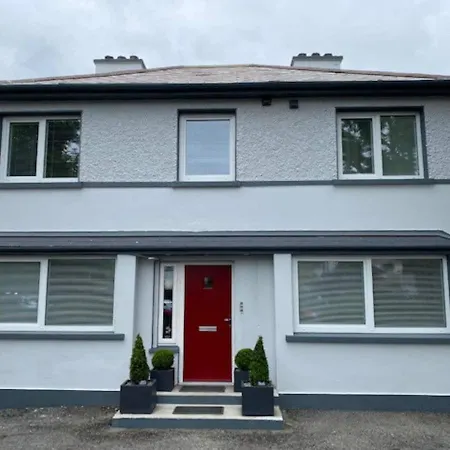Location Location - Gorgeous 3 Bed Apartment In Killarney-3