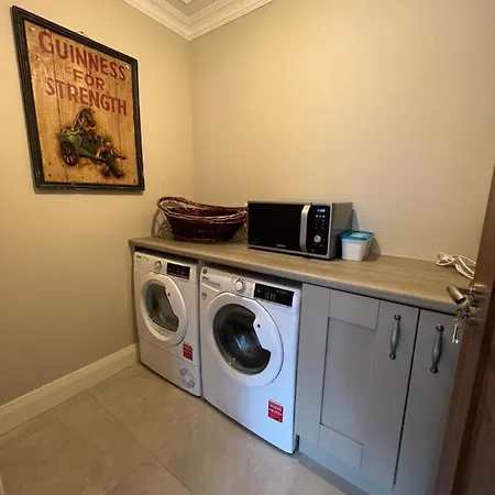 No. 8 Ceide Spris Self Catering House-3