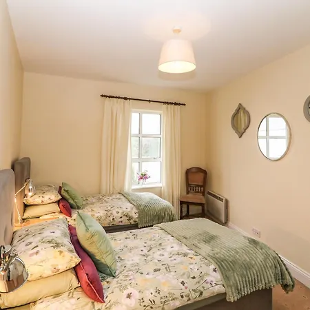 8 Scrahan Place-3