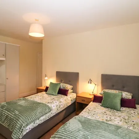 8 Scrahan Place-2