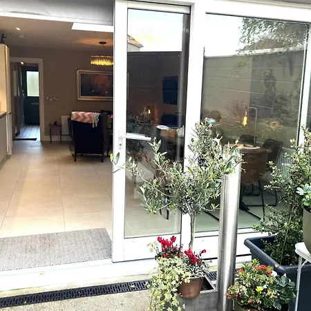 4 Bed House Sleeps 7 - Parking Garden Wifi-3