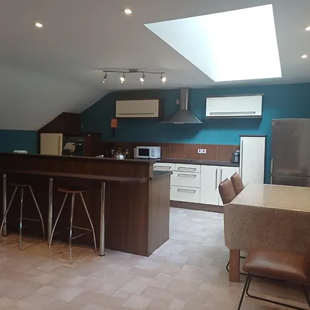 Ethan House Holiday Suites-2
