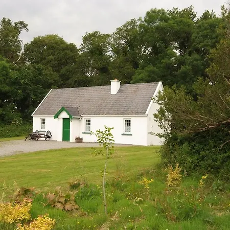Killarney Lakeland Cottages-3