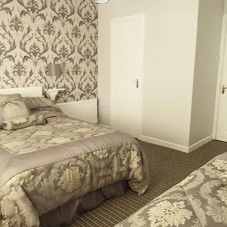 Railway Lodge Guest House-2